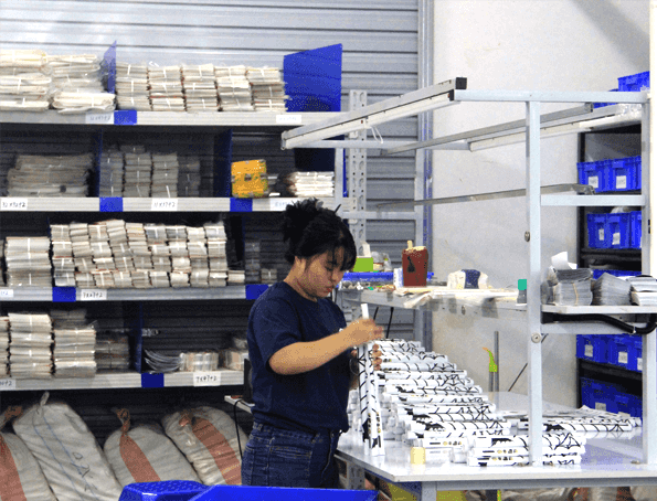 Self-adhesive wallpaper production workshop