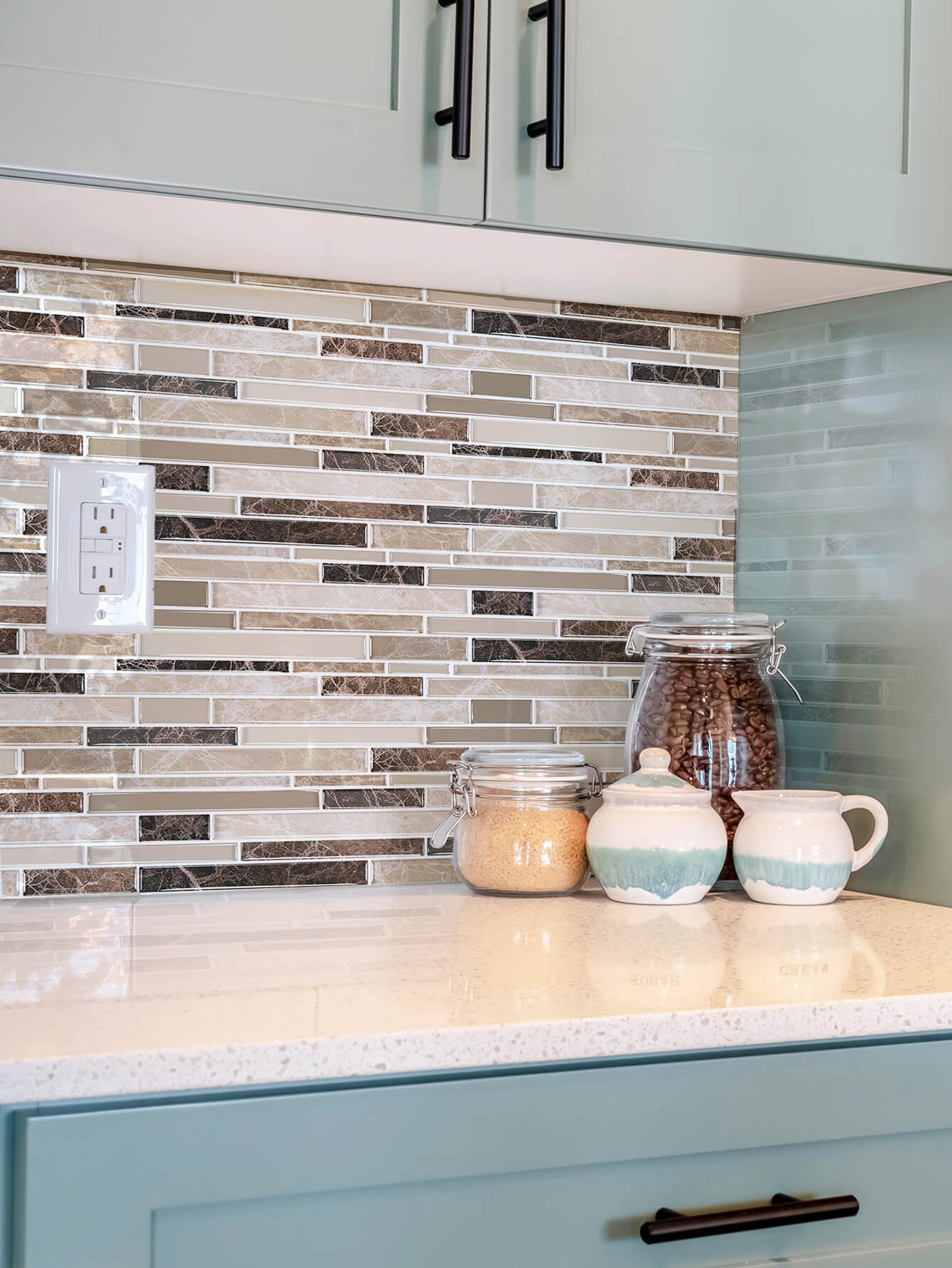 Self-Adhesive Stone Linear Mosaic Backsplash Tiles Manufacturer